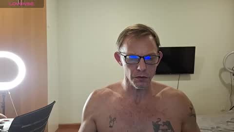 Ellie and Wesley online show from 14, 12, 2025