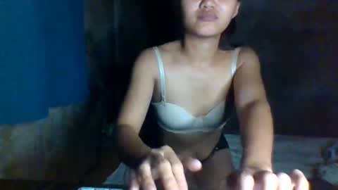 yourqueen1101 online show from 10, 4, 2026