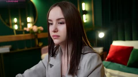 yours fetish mary online show from 6, 4, 2026