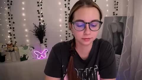 Happy online show from 12, 9, 2025