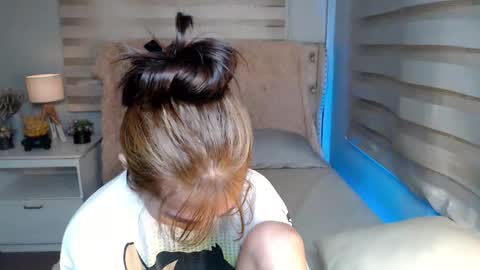 Snapshot of yoursexservice chatting on 16, 10, 2025 online show from 16, 10, 2025