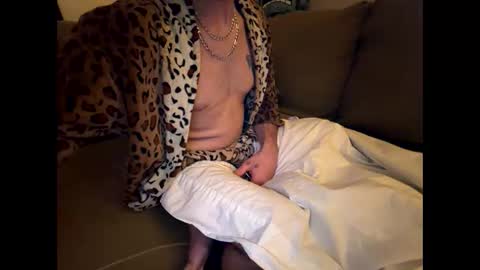 yourslavboy online show from 27, 4, 2026