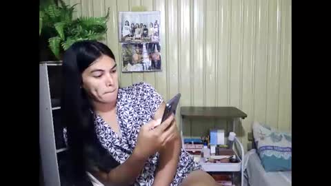yoursubmissive_larah online show from 16, 5, 2026