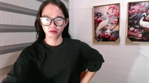 Snapshot of yourtinybunny chatting on 10, 3, 2025 yourtinybunny online show from 10, 3, 2025