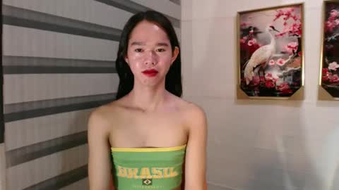 Snapshot of yourtinybunny chatting on 12, 3, 2025 yourtinybunny online show from 12, 3, 2025
