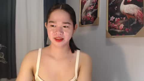 Snapshot of yourtinybunny chatting on 14, 9, 2025 yourtinybunny online show from 14, 9, 2025