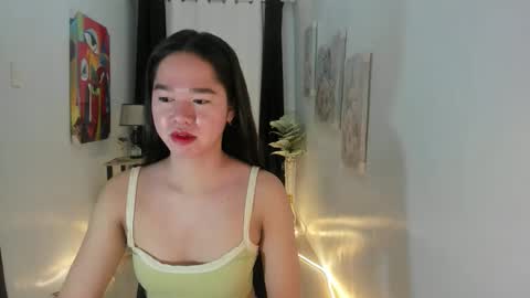 Snapshot of yourtinybunny chatting on 26, 9, 2025 yourtinybunny online show from 26, 9, 2025