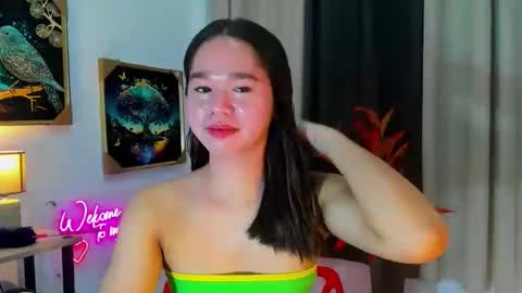 yourtinybunny online show from 6, 11, 2025