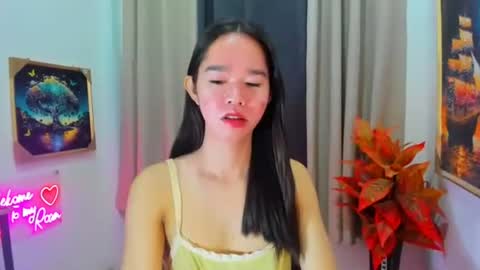 yourtinybunny online show from 10, 3, 2026