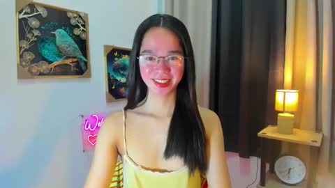 Snapshot of yourtinybunny chatting on 29, 4, 2026 yourtinybunny online show from 29, 4, 2026