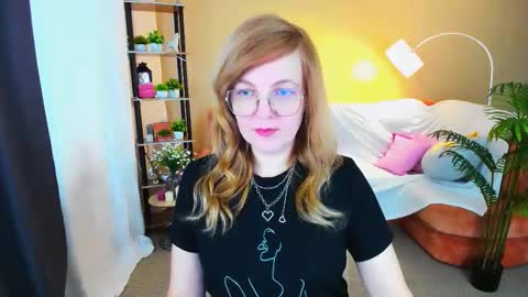 Snapshot of youruniverser chatting on 9, 2, 2026 Alice online show from 9, 2, 2026