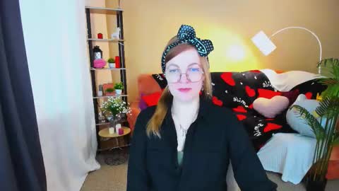 Snapshot of youruniverser chatting on 11, 2, 2026 Alice online show from 11, 2, 2026