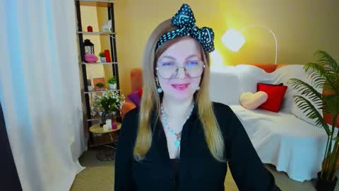 Snapshot of youruniverser chatting on 27, 2, 2026 Alice online show from 27, 2, 2026