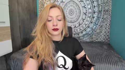 Snapshot of yourvenus00 chatting on 11, 5, 2026 YourVenus00 -Follow my OF online show from 11, 5, 2026