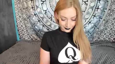Snapshot of yourvenus00 chatting on 13, 6, 2026 YourVenus00 -Follow my OF online show from 13, 6, 2026