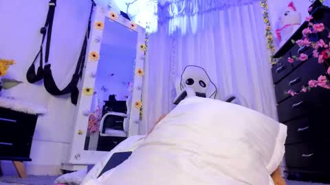 Snapshot of yousexygirl_ chatting on 3, 10, 2025 yousexygirl_ online show from 3, 10, 2025
