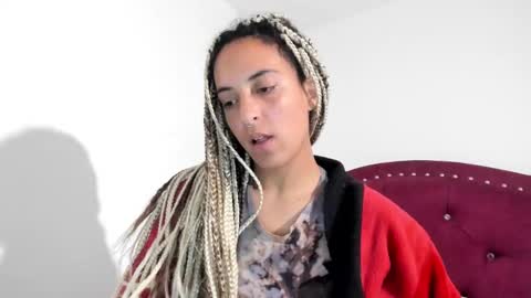 Snapshot of youwishtobeme chatting on 31, 1, 2025 elizabeth ju online show from 31, 1, 2025