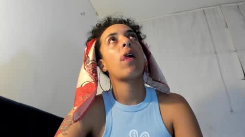 Snapshot of youwishtobeme chatting on 28, 2, 2025 elizabeth ju online show from 28, 2, 2025