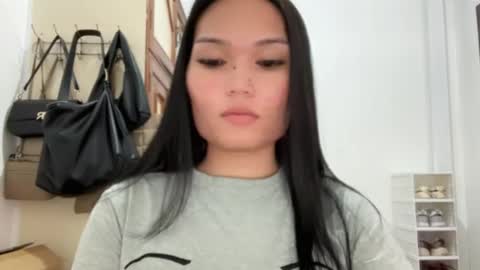 yrdrmgrl_jennie26 online show from 11, 2, 2026