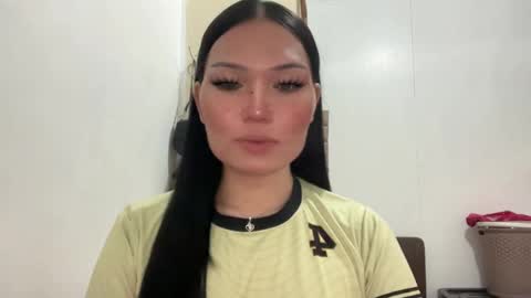 yrdrmgrl_jennie26 online show from 13, 2, 2026