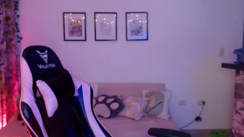 Snapshot of yukio_nee chatting on 11, 12, 2024 yukio3 independent model online show from 11, 12, 2024