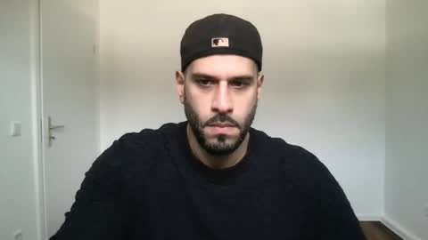 Snapshot of yul53 chatting on 6, 11, 2025 yul53 online show from 6, 11, 2025