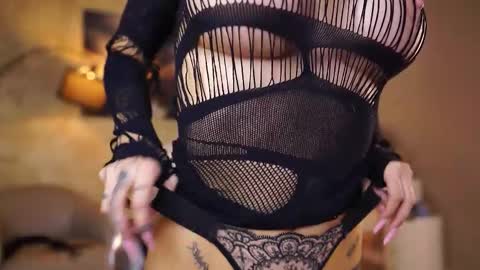 Snapshot of yuliadesirevska chatting on 26, 9, 2025 Yulia online show from 26, 9, 2025