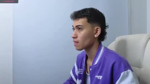 yulian_vasquez online show from 15, 9, 2025