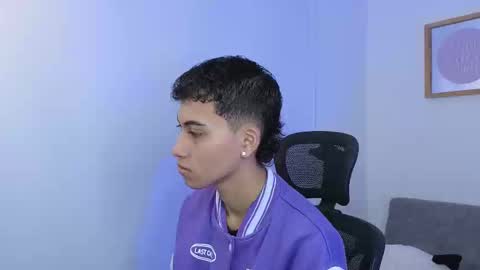 yulian_vasquez online show from 22, 9, 2025