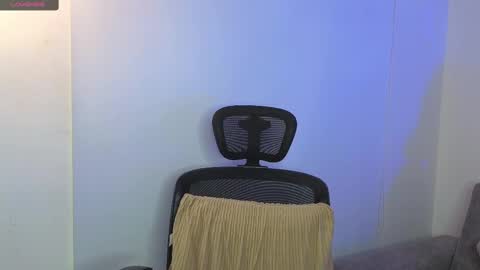 yulian_vasquez online show from 1, 10, 2025