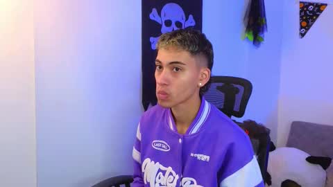 yulian_vasquez online show from 14, 10, 2025