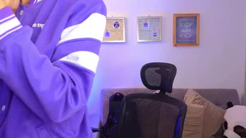 yulian_vasquez online show from 6, 11, 2025