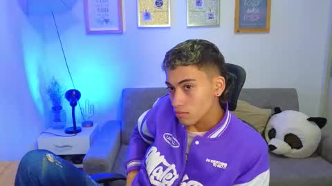 yulian_vasquez online show from 27, 11, 2025