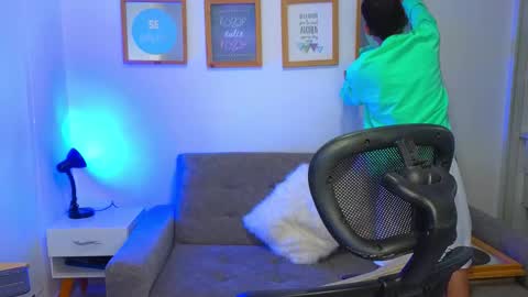 yulian_vasquez online show from 10, 1, 2026