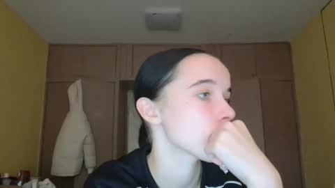 Snapshot of yuliastar chatting on 5, 11, 2025 Yuliia online show from 5, 11, 2025