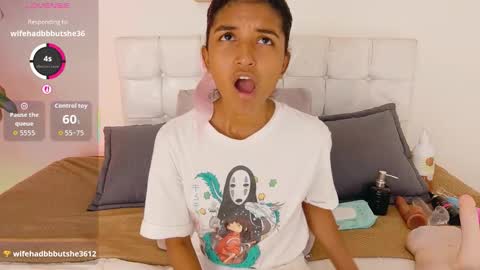 Snapshot of yuliethpetite chatting on 19, 9, 2025 yuliethpetite online show from 19, 9, 2025