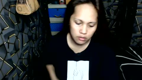 Snapshot of yumi_white chatting on 18, 6, 2026 yumi online show from 18, 6, 2026