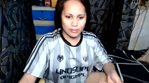 Snapshot of yumi_white chatting on 5, 7, 2026 yumi online show from 5, 7, 2026