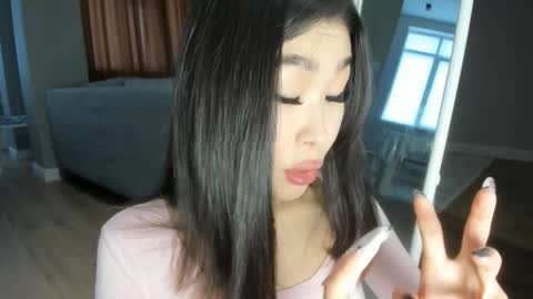 Yumi online show from 27, 12, 2024