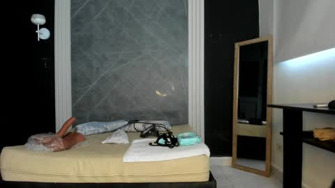 Yummyduo online show from 1, 2, 2025