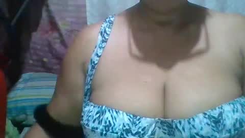 yummytitsbaby online show from 17, 5, 2026