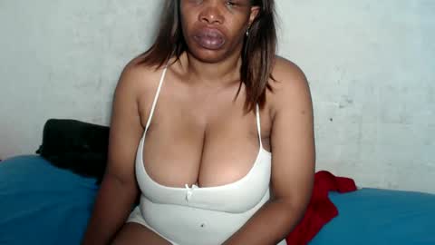 Snapshot of yummytittsxx chatting on 3, 12, 2024 yummytittsxx online show from 3, 12, 2024