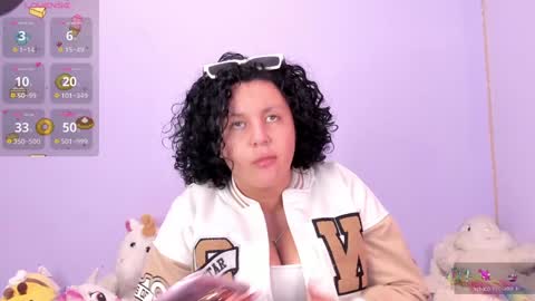 yunahott_ online show from 25, 1, 2025