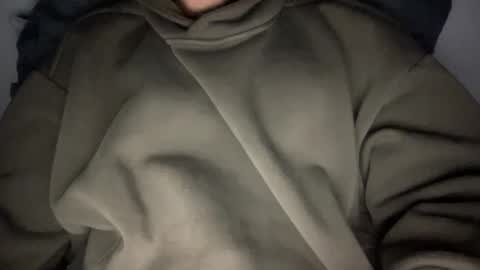 Snapshot of yungbull06 chatting on 28, 5, 2026 Yung Bull online show from 28, 5, 2026
