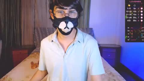 Snapshot of yuniorb chatting on 5, 12, 2024 the puppy boy online show from 5, 12, 2024