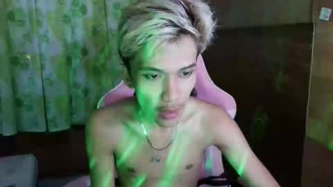 yunoxoxo online show from 13, 5, 2026