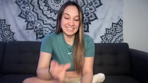 yurdreams_22 online show from 16, 11, 2025