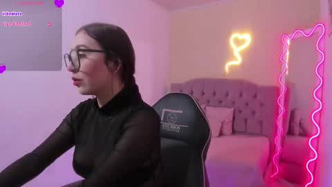 zaafira_tay online show from 6, 2, 2026