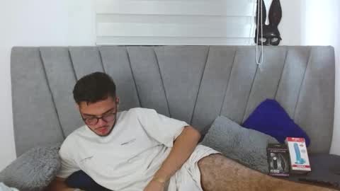 Zack  online show from 11, 11, 2025