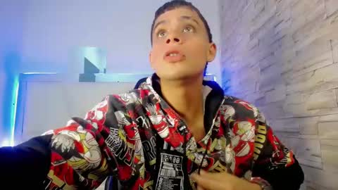 Snapshot of zacariass_ chatting on 4, 12, 2024 ZACARIAS online show from 4, 12, 2024